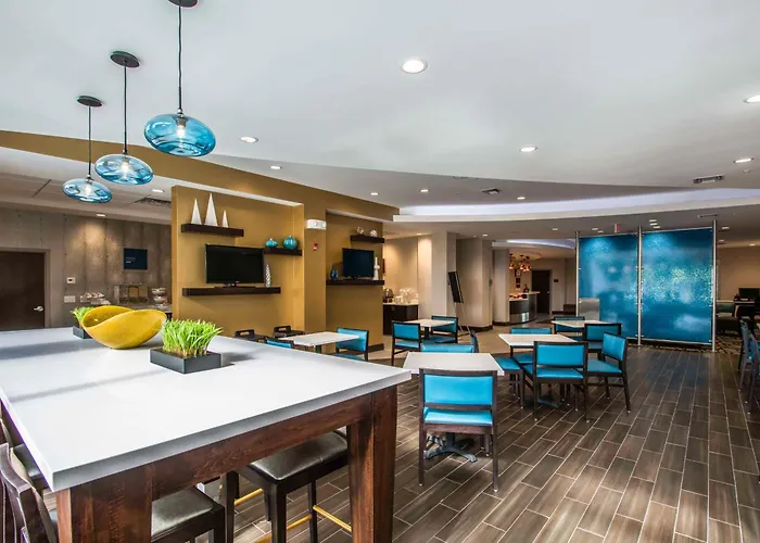 Comfort Suites Fort Lauderdale Airport South & Cruise Port